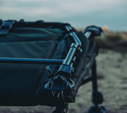 Giants Fishing Horgászágy Gaube XT Bedchair 8Leg