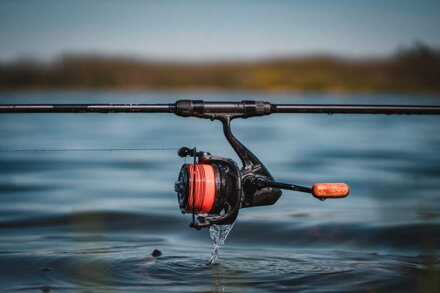 Távdobó orsó Giants Fishing Deluxe Reel FD 9000 + 10000 pótdob