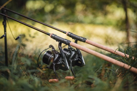 Távdobó orsó Giants Fishing Deluxe Reel FD 9000 + 8000 pótdob