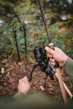 Távdobó orsó Giants Fishing Deluxe Reel FD 9000 + 8000 pótdob
