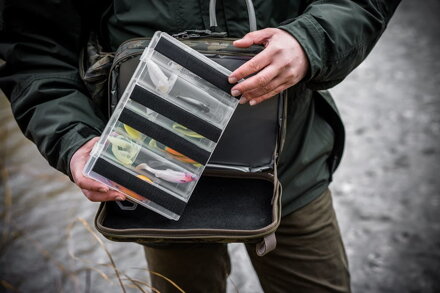 Pergető táska Giants Fishing Spinning Bag Luxury
