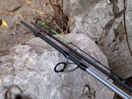 Giants Fishing Deluxe Feeder Bot MH 3,6m 100g
