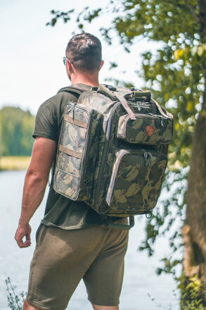 Giants Fishing Hátiszák Gaube Large Rucksack