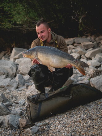 Pontymatrac Giants Fishing Senso Zip Mat